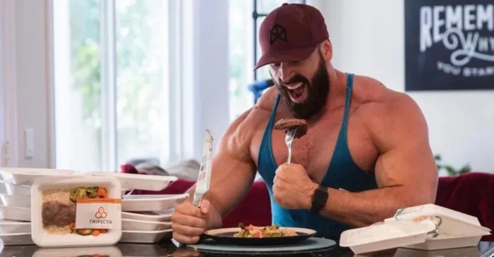 Bodybuilder eating