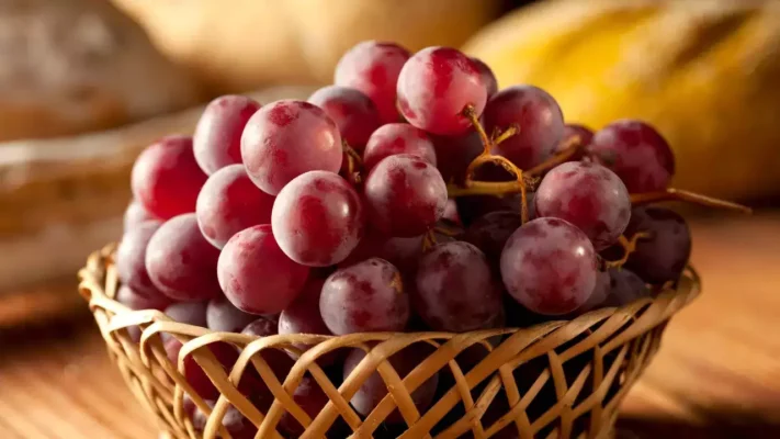 Red grapes