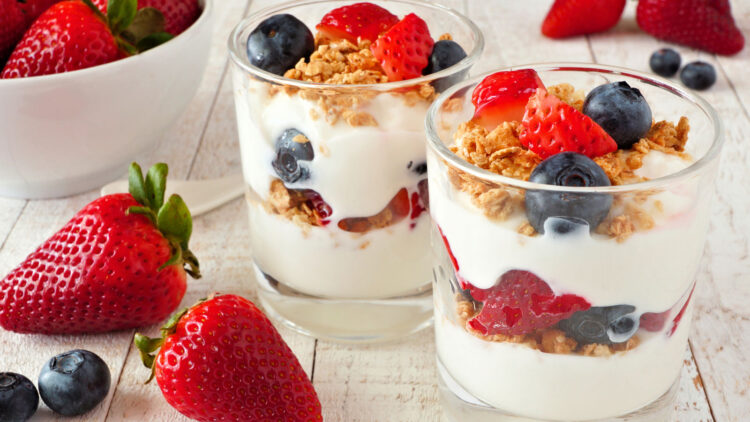 Recipe for gut health berry yogurt parfait